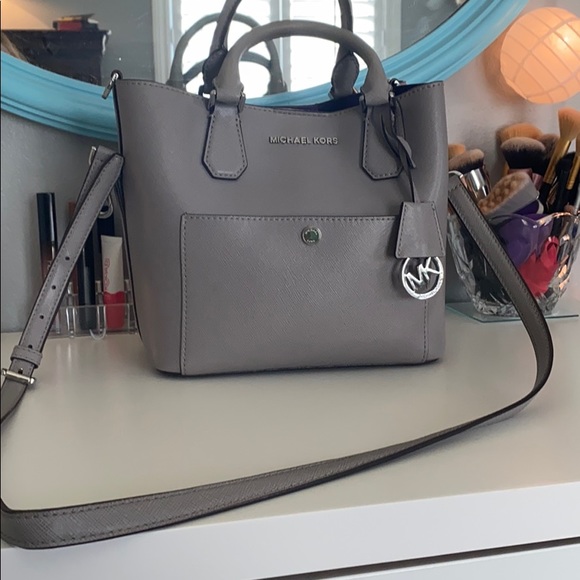 Michael Kors grey purse NWOT - Picture 1 of 5